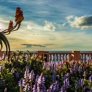 https://iris-benalmdena.hotelsinnerja.org